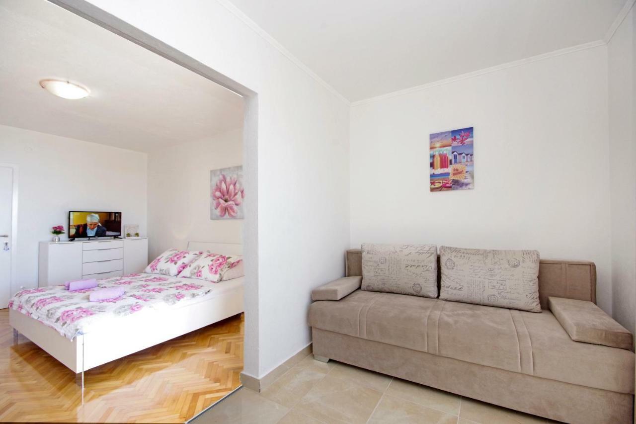 Apartmani Tomas Tucepi Exterior photo