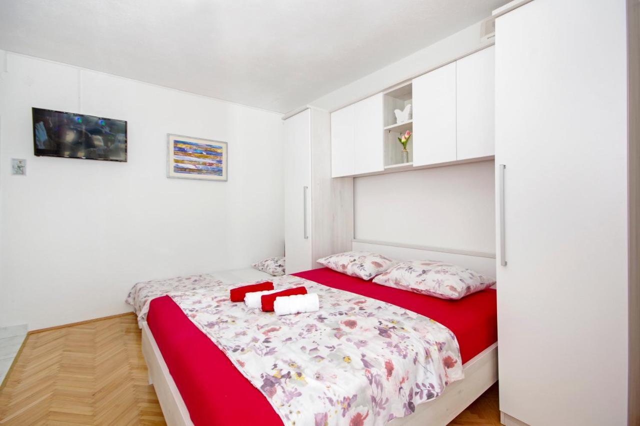 Apartmani Tomas Tucepi Exterior photo